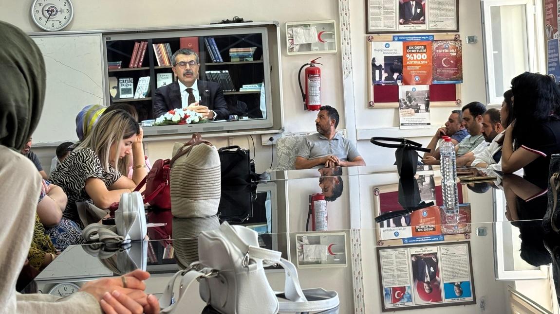 2025 Eylül Dönemi Mesleki Çalışma Programı Bakanımız Sayın Prof. Dr. Yusuf Tekin’in konuşmalarıyla başladı.